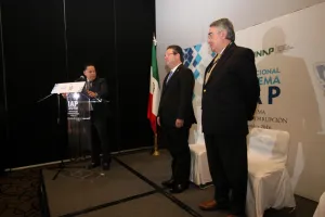 Apuesta Castañón por consulta para definir candidato presidencial PAN