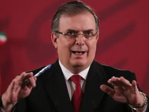 Todos tienen el derecho de amar a quien quieran: Marcelo Ebrard