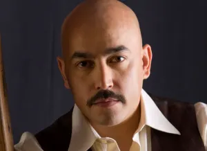 Satiriza Lupillo Rivera evasión de El Chapo en corrido