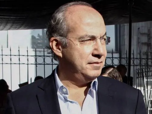 A intención de Calderón de nuevo partido, senadores de AN llaman a unidad