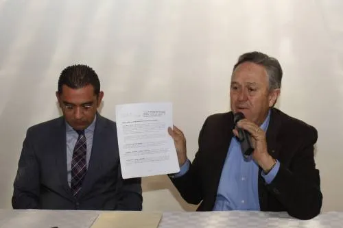 Panistas presentan denuncia en FEPADEP contra consejero jurídico