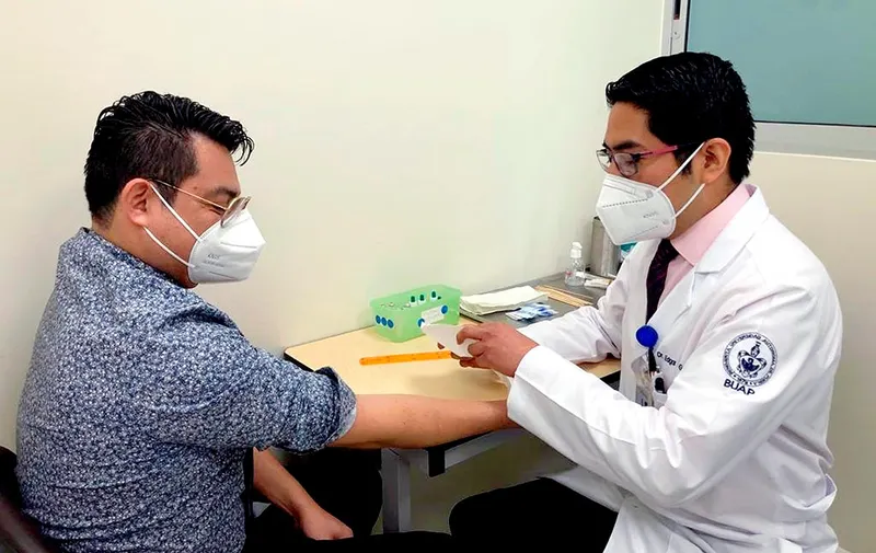 buap-hup-vacunas-sars-cov-2-alergia