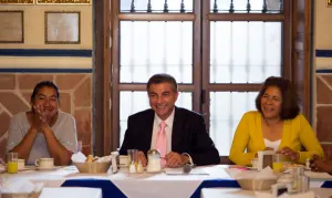 Alcalde Gali fortalece proximidad social