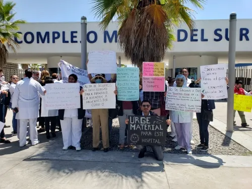 Garantiza Gobierno Estatal material médicos para personal y pacientes en los Hospitales de Puebla