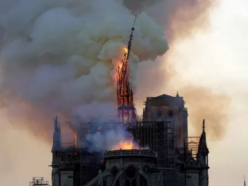 Notre Dame se queda sin misa de Navidad por primera vez en 216 años
