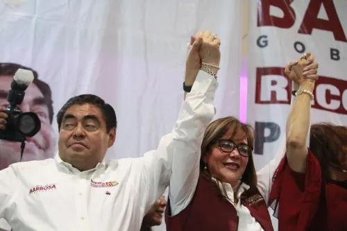 Quien encabece la Secretaría de salud será doctor o doctora: Barbosa