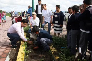 Néstor Camarillo realiza jornada de trabajo