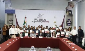 Brinda Gobierno estatal certeza jurídica a familias de Tepexi de Rodríguez