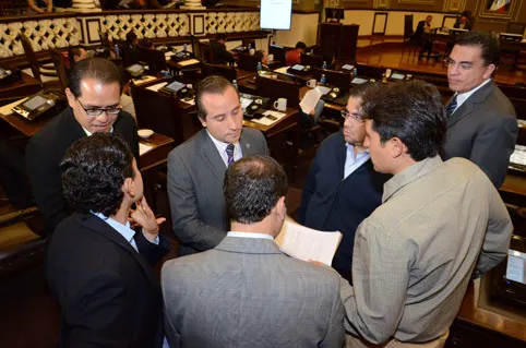 Mario Riestra pide más recursos para la BUAP