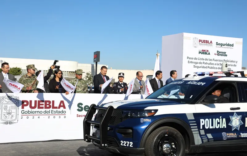 Alejandro Armenta refuerza seguridad en Puebla con nuevas patrullas y torres de vigilancia