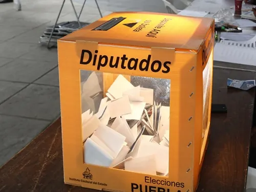 El éxtasis reeleccionista en Puebla