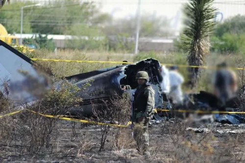 Helicóptero que se desplomó tenía combustible: Semar
