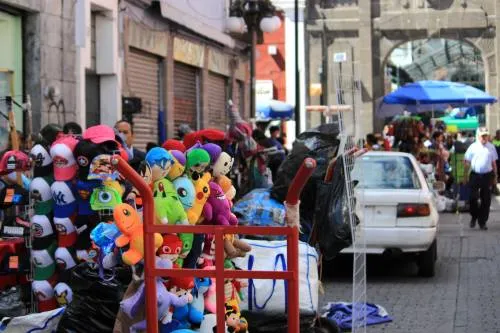 Claudia Rivera no puede deslindarse de problema de ambulantes responsabilizando a ciudadanos