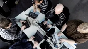 Mexicanos en internet, dispuestos a todo por un cuerpo perfecto: Intel Security