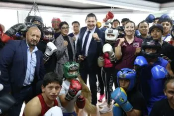 Visita Armenta el gimnasio Red Corner Escuela de Box, de la entrenadora Shirley Ann Muñoz