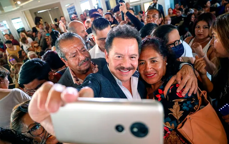 ignacio-mier-velazco-mujeres