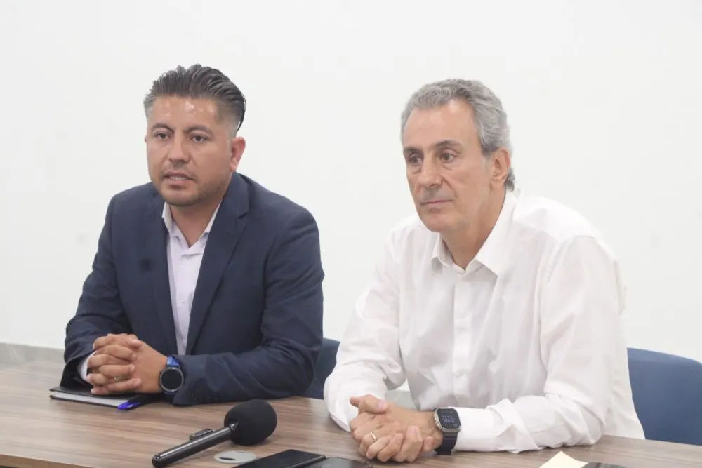 Policías