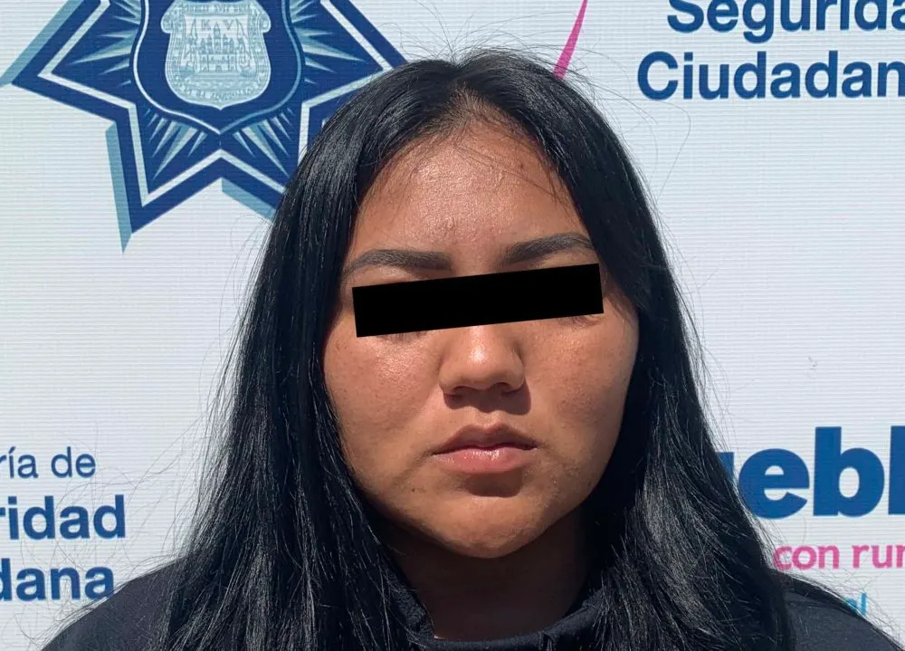 Detienen a la líder de una célula delictiva presuntamente dedicada al robo: Policía municipal de Puebla