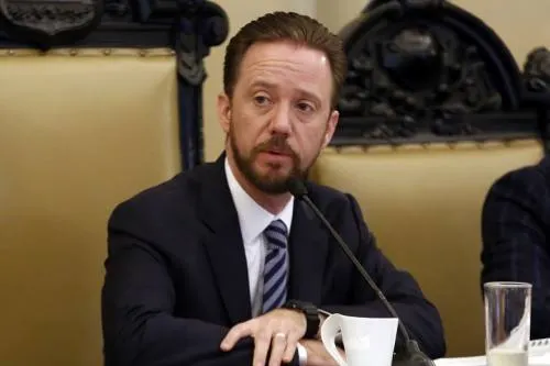 En las siguientes semanas Luis Banck definirá su futuro político