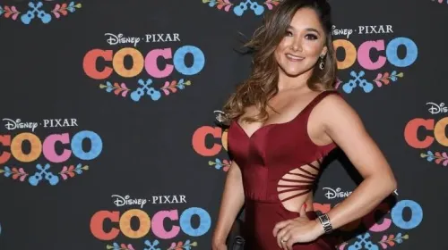 Sherlyn comparte su felicidad y confirma embarazo