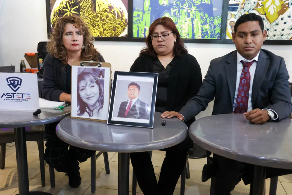 Familiares exigen justicia por la muerte de los activistas Omar Jiménez y Julia Salas