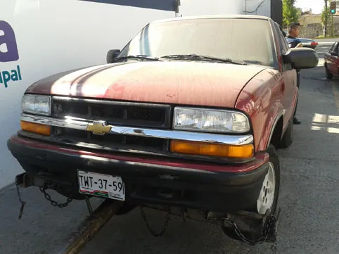 Policía municipal de Puebla recuperó dos vehículos con reporte de robo