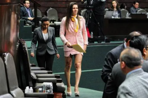 Ana Gabriela Guevara rinde protesta como directora de la Conade