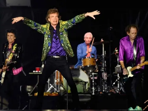 La NASA nombra roca rodante en Marte “Rolling Stones”