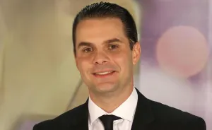 Herrera veta a Christian Martinoli