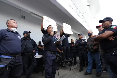 El diputado Carlos Morales pide al gobierno que cumpla a policías mejoras salariales.