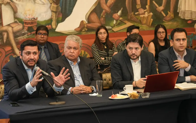 Se lleva a cabo sexta reunión de transición entre los equipos de Pepe Chedraui y Adán Domínguez