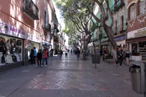 Segundo día sin ambulantes en el Centro Histórico