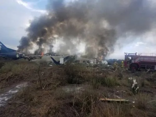 Aeroméxico cesa a pilotos de avionazo en Durango