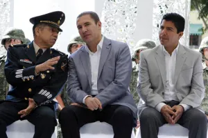 Hasta 2,500 pesos recibirán personas que canjeen armas