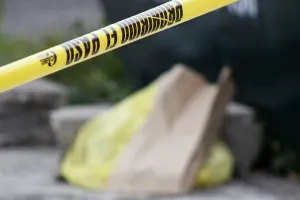 Ministeriales aseguran departamento de asesino de Paulina Camargo