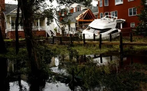 Suman 18 muertos en EU por Florence; Trump declara emergencia en Carolina del Sur