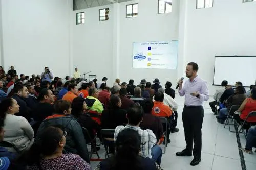 Luis Banck y trabajadores del Sindicato Benito Juárez trabajan coordinadamente a favor de la ciudad