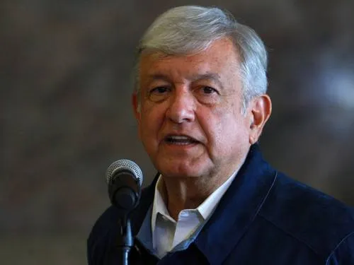 ‘Vamos a ofrecer empleo a migrantes centroamericanos’: López Obrador