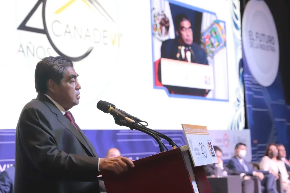 Aportará gobierno estatal 50 MDP para que poblanos obtengan créditos de viviendas con el infonavit