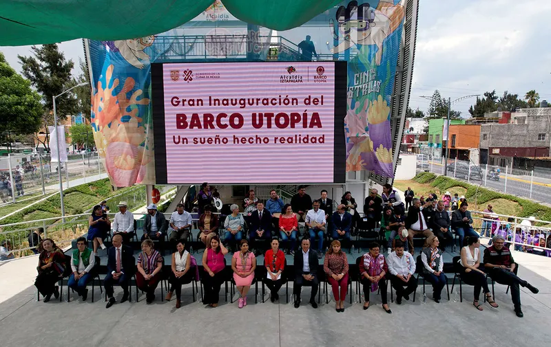 claudia-sheinbaum-barco-utopia-iztapalapa