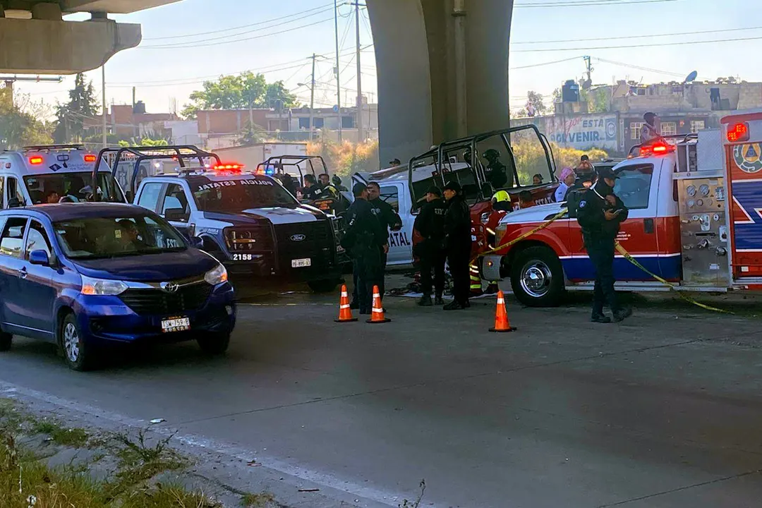 Choque Patrulla Ssp Autop Mx Pue Policia Muerto