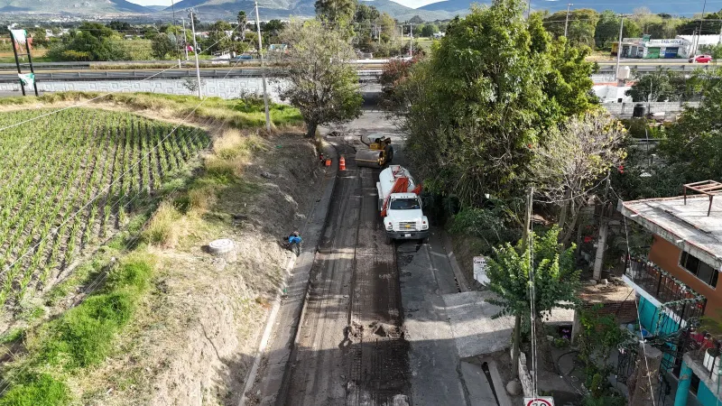Ariadna Ayala arranca la rehabilitación del camino a Nexatengo