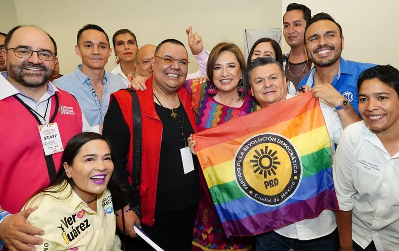 xochitl-galvez-encuentro-con-comunidad-lgbtttiq+