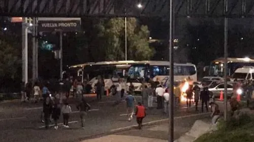 Vecinos de San Juanico bloquean Autopista México-Pachuca