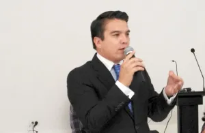 Moreno Valle frenó la defenestración de Gerardo Islas como dirigente del Panal