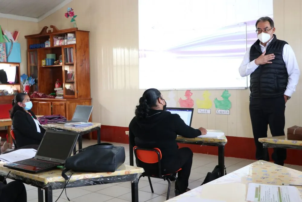 Reconoce SEP trabajo de docentes de Educación Indígena de la Sierra Norte