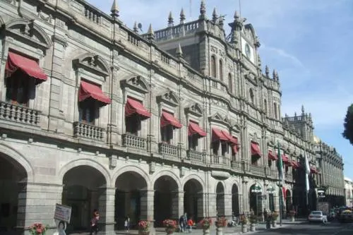 Ayuntamiento no puede ser juez y parte para retirar basificaciones entregadas: regidor