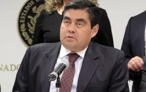 Problema diabético obliga a médicos amputar pie a Barbosa