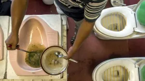 Jamban, restaurante que sirve la comida en retretes