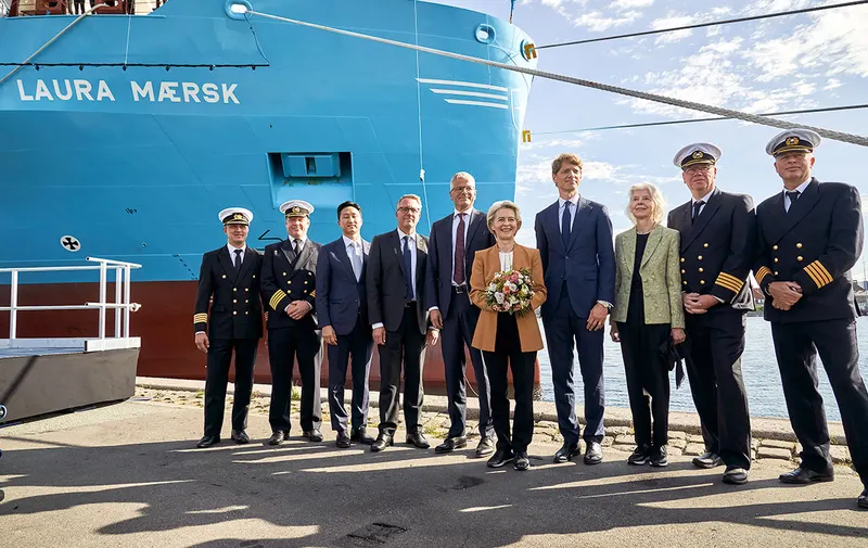 ceremonia-botadura-buaque-laura-maersk